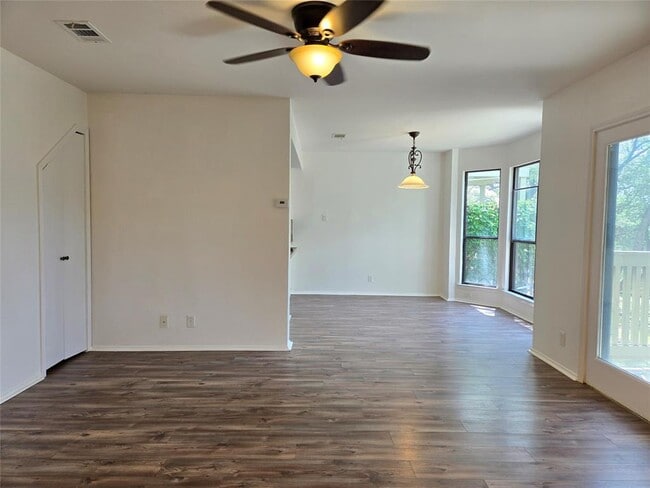 Building Photo - 4404 Travis Country Cir