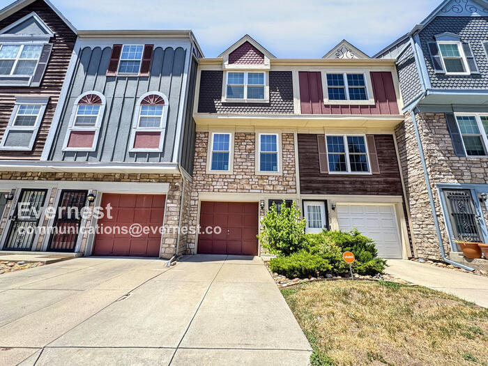 Foto principal - 12074 E Ford Cir