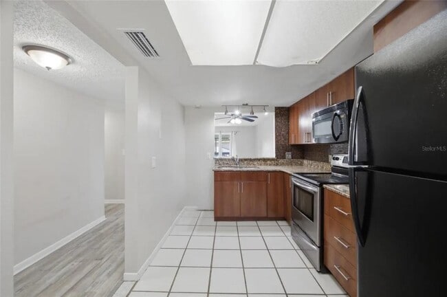 Photo - 6336 Newtown Cir, #36C1 Apartment