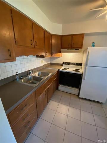 Foto del edificio - 7495 Hazelcrest Dr