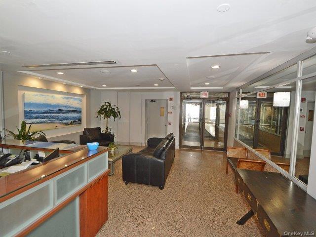 Foto del edificio - 360 Shore Rd