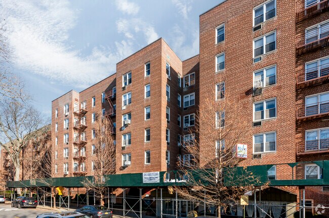 Building Photo - 2665 Homecrest Ave
