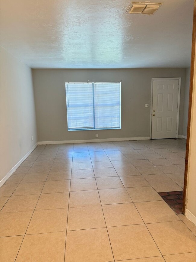 Photo - 2525 Active House