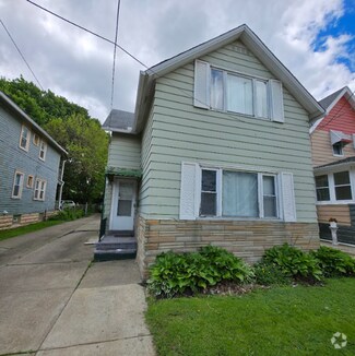 Building Photo - 3549-3549 Trent Ave
