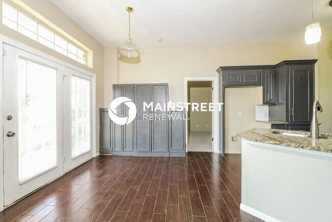 Foto del edificio - 3 Bedroom Pet-Friendly Home in Edmond, OK with Main Street Renewal