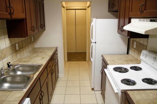 Kitchen - Esquire Apartments