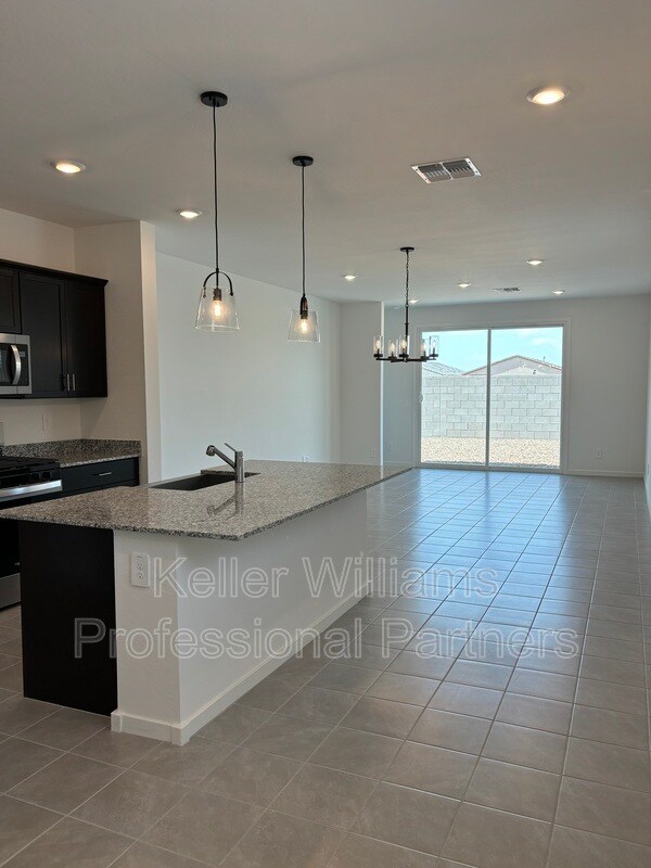 Foto del edificio - 3054 Lilly Jane Wy