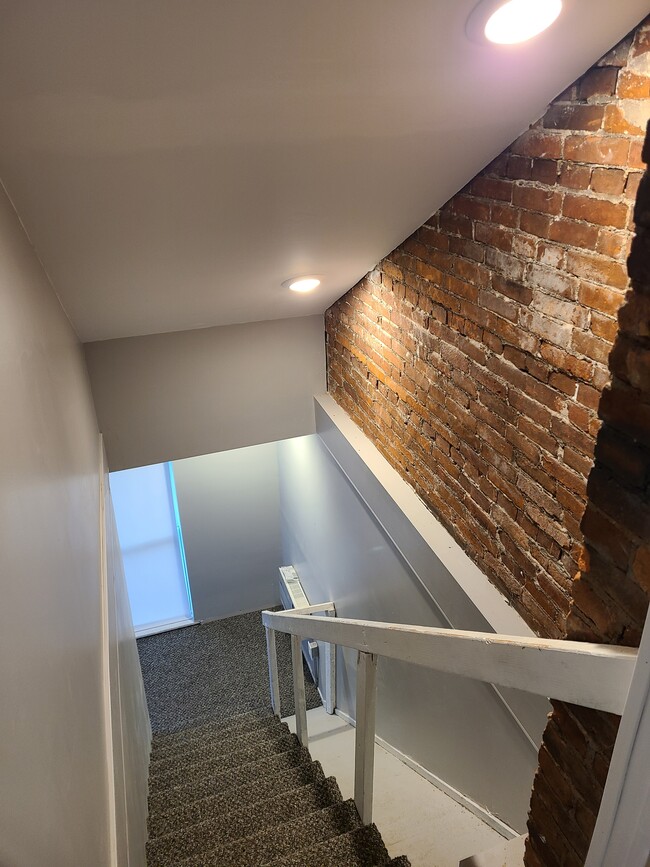 Building Photo - 905 Jersey St