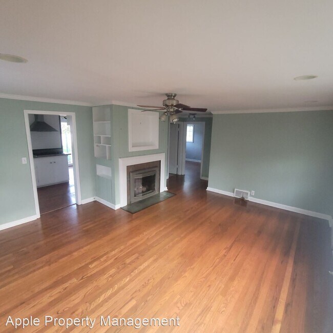 Building Photo - 2 br, 1 bath House - 3828 35th Ave W