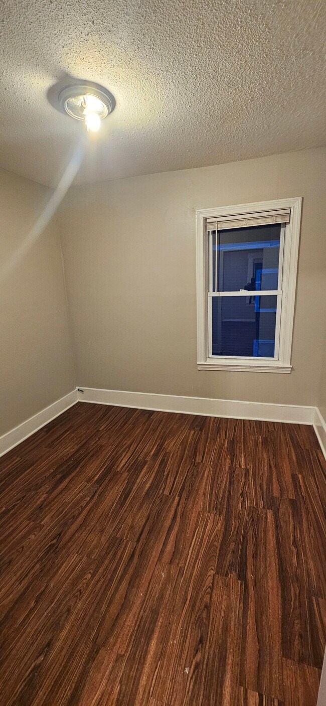 Foto del edificio - 166 Cedar St