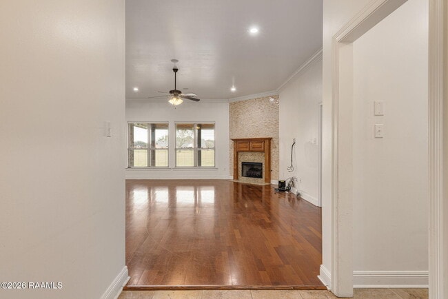 Building Photo - 225 Woodhaven Rd