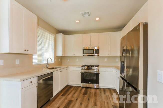 Interior Photo - Tricon Menifee