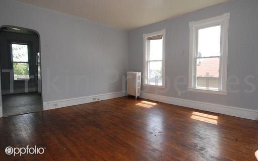 Building Photo - 2120 Sheridan Ave N