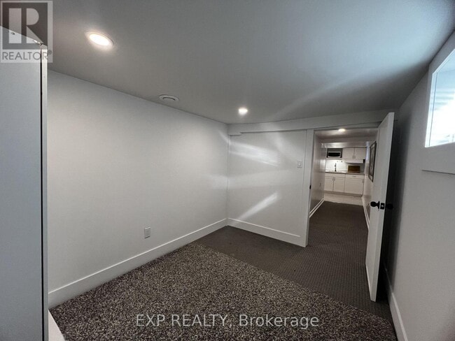 Building Photo - BSMT - 4424 SIXTH AVENUE