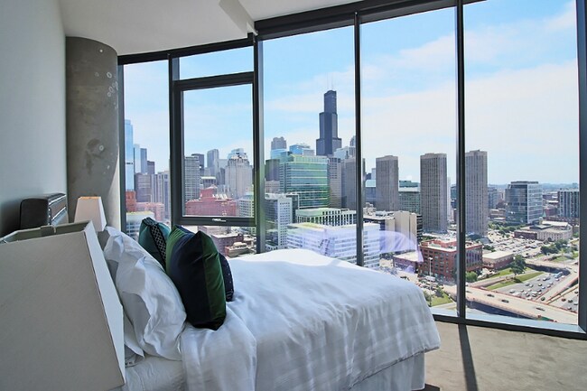 Foto del edificio - 810 W Lake St