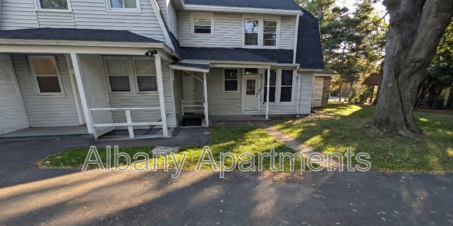 Building Photo - 100 Ryckman Ave