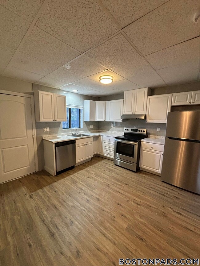 Building Photo - 26 Decatur St