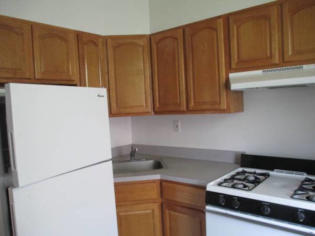Primary Photo - 25-40 32nd St