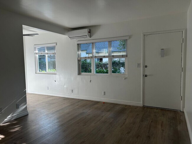 Foto del edificio - 11054 Otsego St