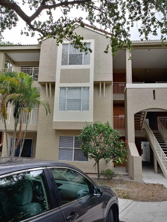 1865 Palm Cove Blvd Unit 106, Delray Beach, FL 33445 Condo for Rent in Delray Beach, FL