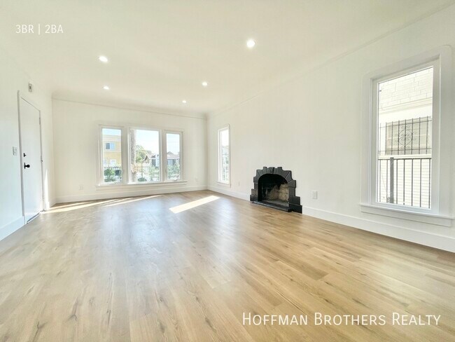Building Photo - 2109 7th Ave Los Angeles, CA 90018