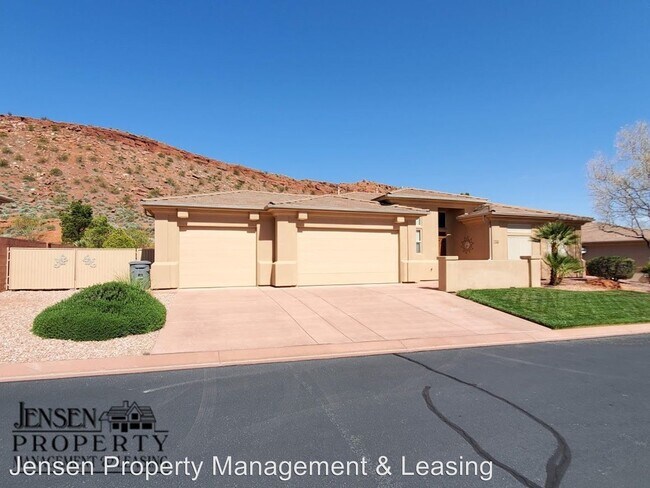 Building Photo - 1779 N Palo Verde Dr