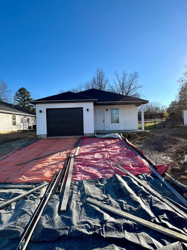 Primary Photo - New Construction | 3 Bed | 2 Bath | 1 Car ...