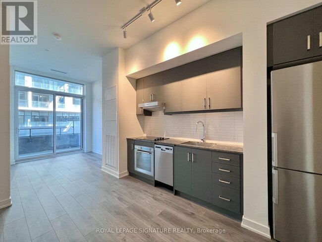 Building Photo - 9 Tecumseth St.