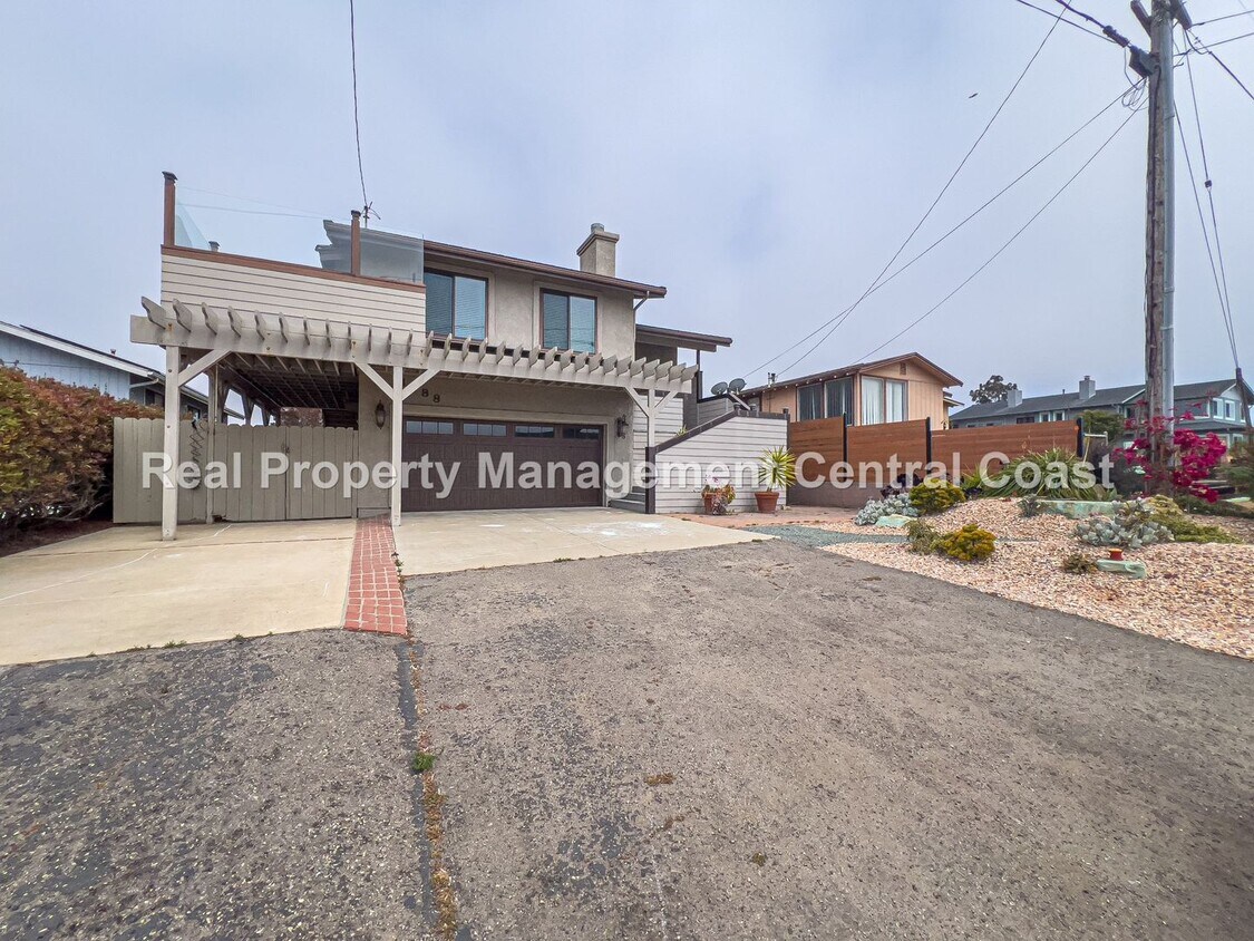 Primary Photo - AVAILABLE JULY - Spacious Los Osos Home - ...