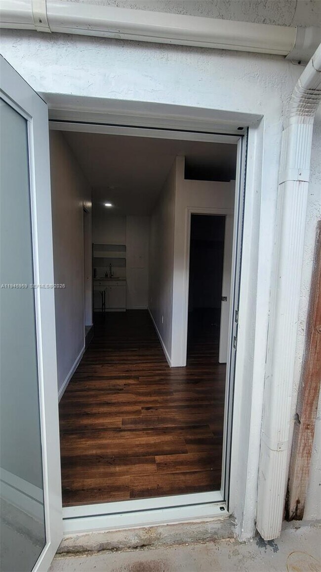 Foto del edificio - 10172 SW 159th Ave