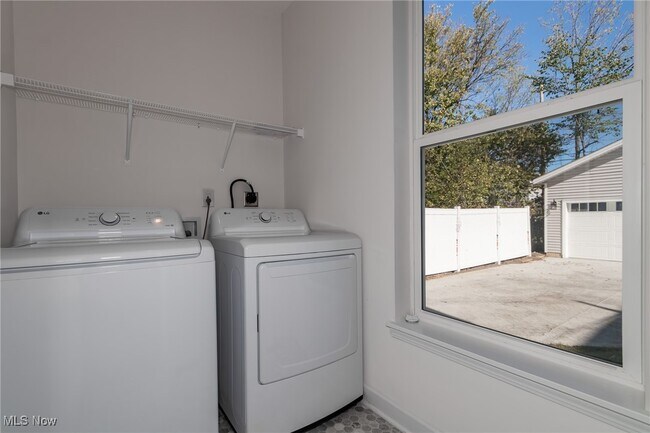 Foto del edificio - 2265 E 97th St