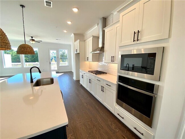 Foto del edificio - 435 Ashbury Dr