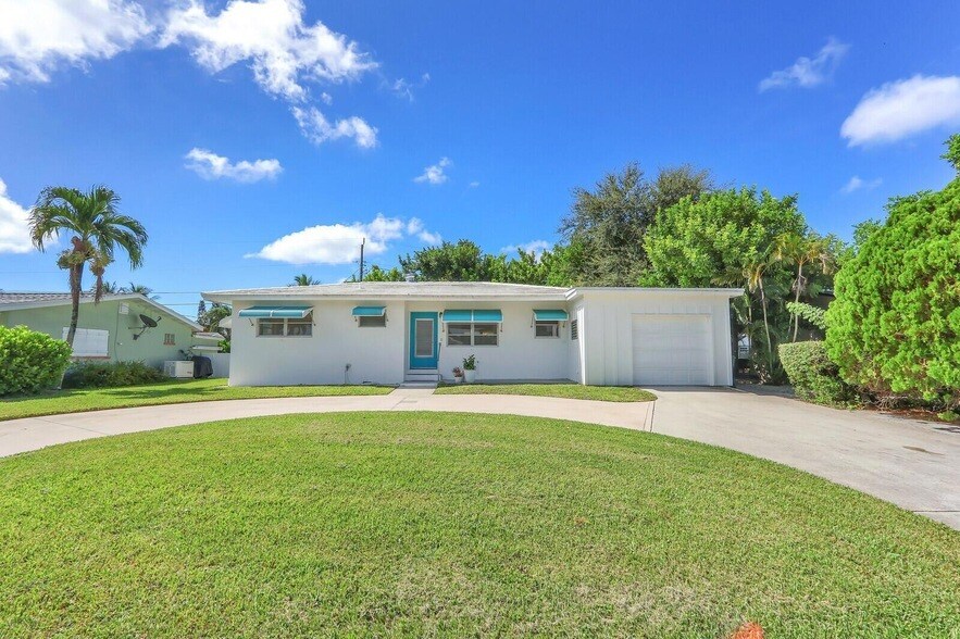 Foto principal - 1952 Circle Dr