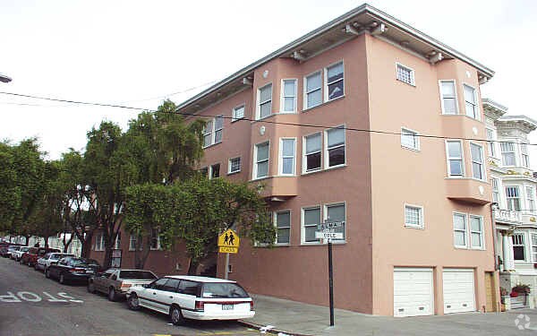 Primary Photo - 100-120 Alma St