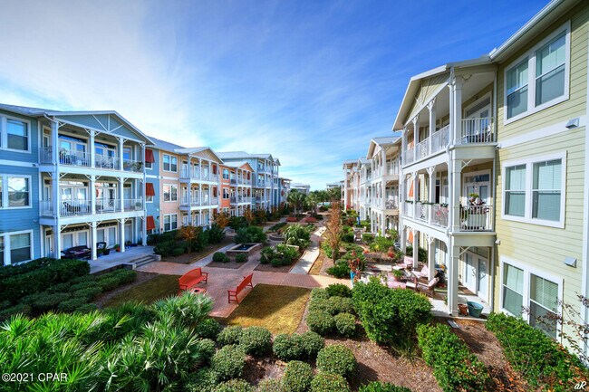 Foto del edificio - 8700 Front Beach Rd
