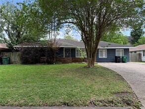 Building Photo - 3411 Linkwood Dr