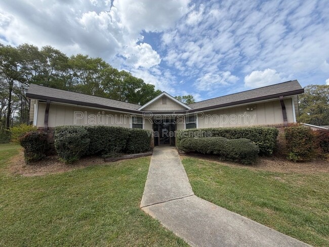 Building Photo - 1492 Waverly Way