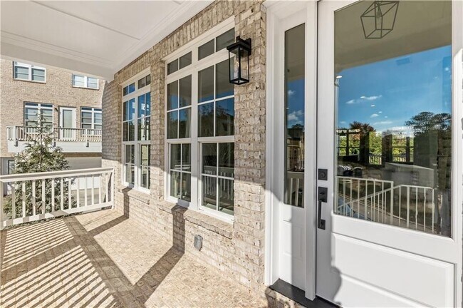 Foto del edificio - 2035 Parkside Ln