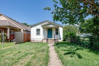 Building Photo - 609 N Bickford Ave