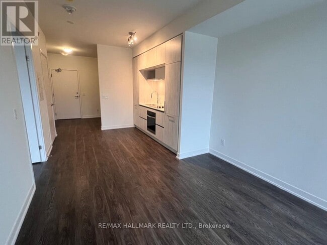 Building Photo - 6 David Eyer Rd