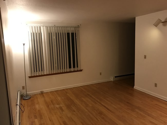 Building Photo - 135 New Britain Ave