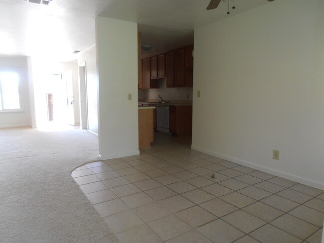Foto del edificio - 8165 Monte Park Ave
