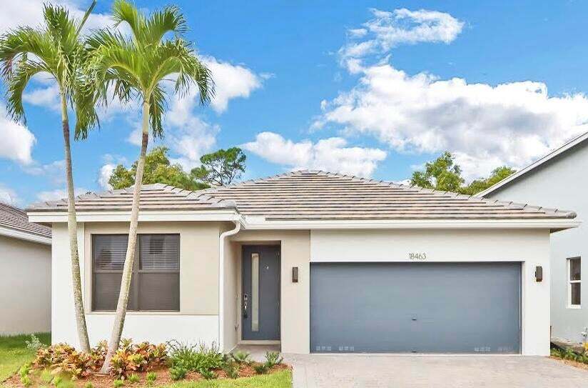 Foto principal - 18463 Claybrook St