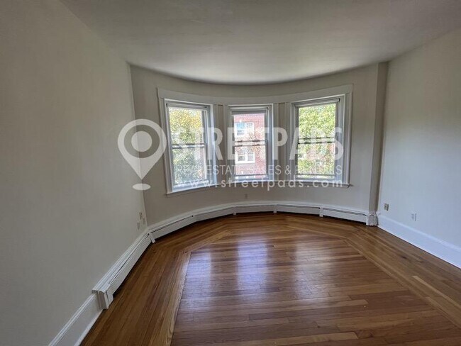 Building Photo - 1 bedroom in Brookline MA 02446