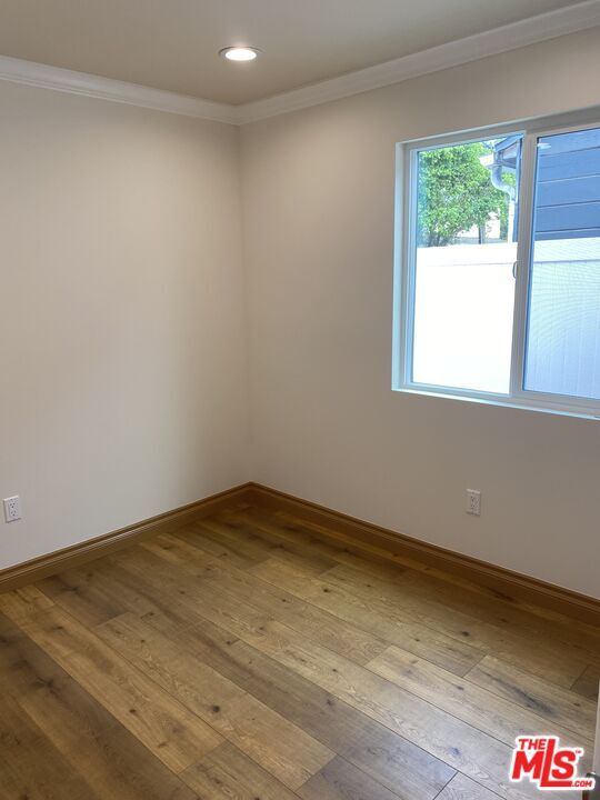 Foto del edificio - 5151 Nagle Ave