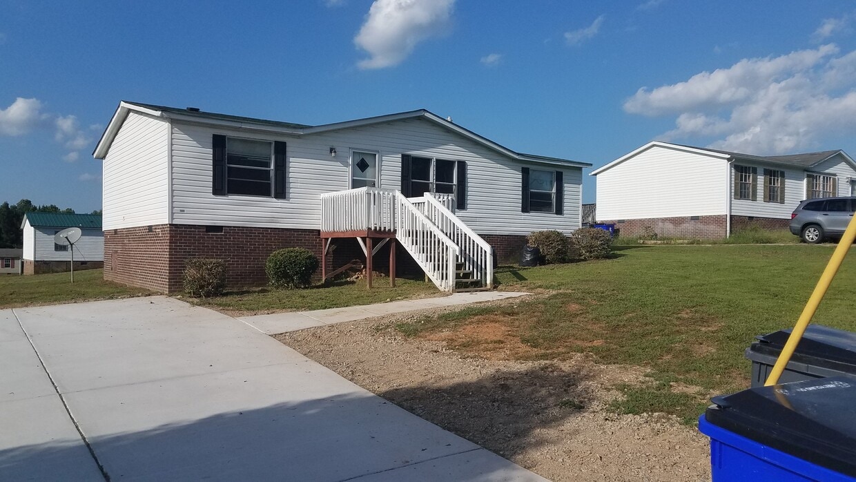Front - 1217 Red Sunset Pl