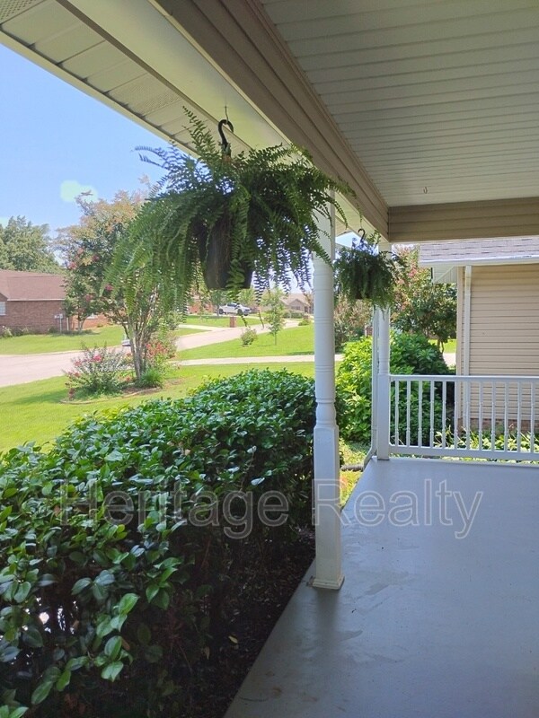 Foto del edificio - 2707 Lady Bug Ln