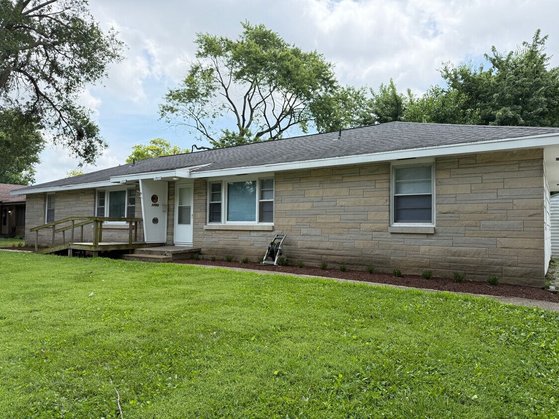 Foto principal - 1703 W Union St