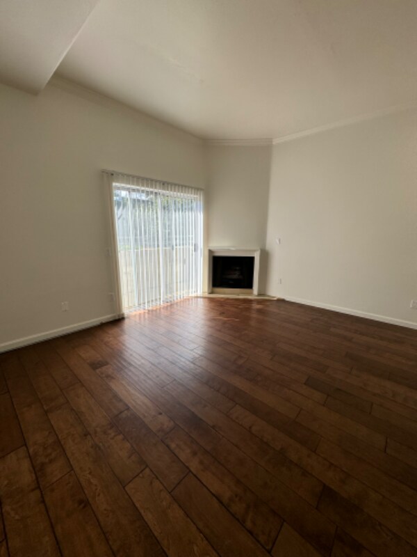 Foto del edificio - 13022 Riverside Dr