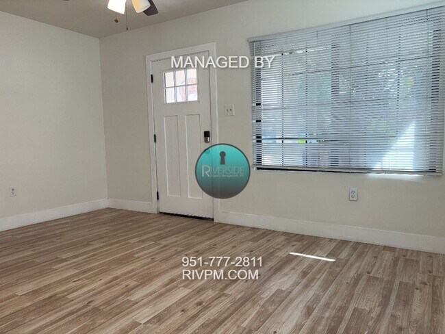 Building Photo - CHARMING HISTORIC HOME IN SAN BERNADINO!!!